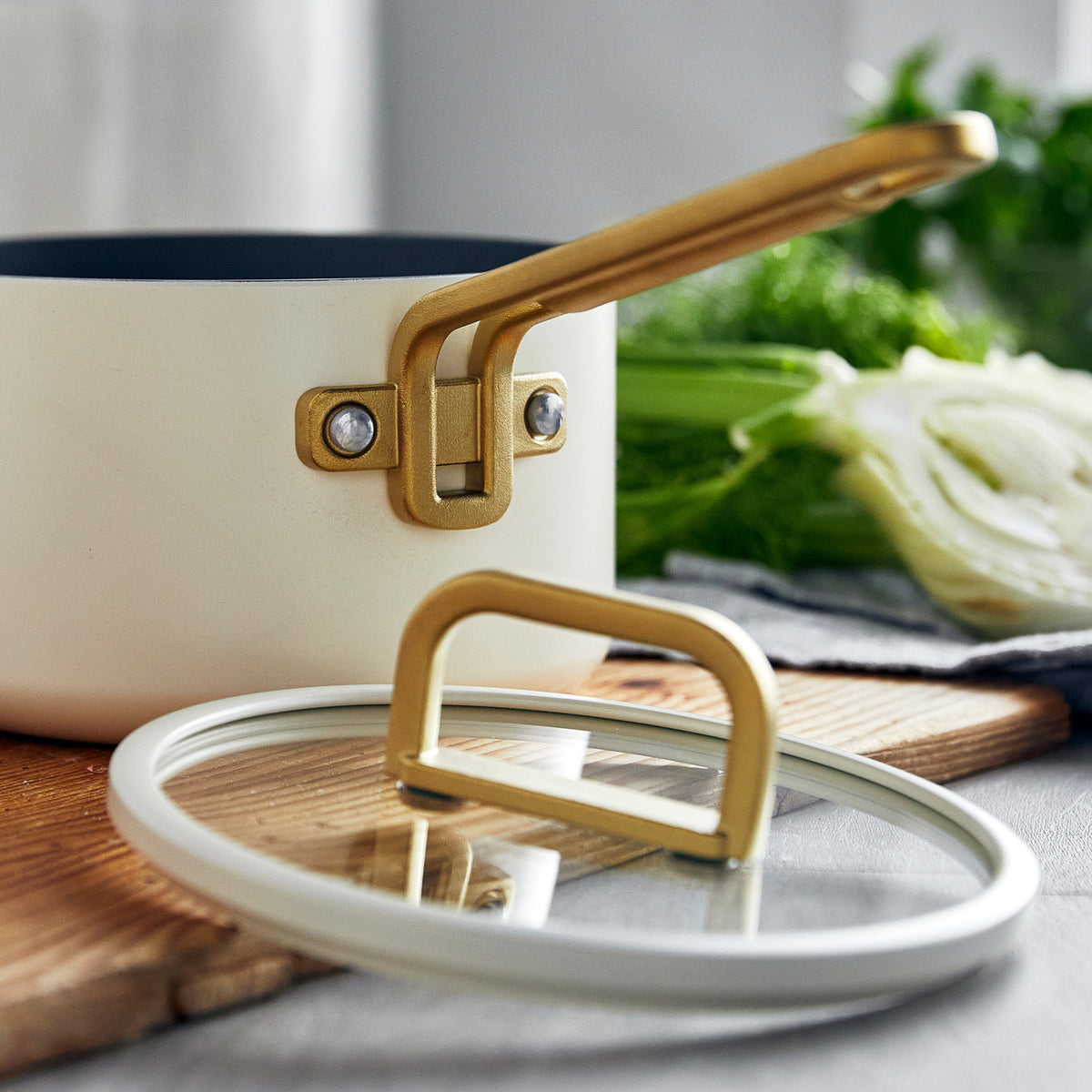 Stanley Tucci™ Ceramic Nonstick 6-Piece Cookware Set with the Tucci Cookbook | Carrara White