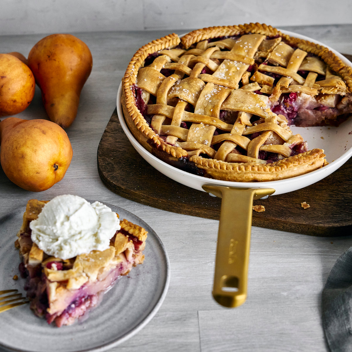 Reserve Pro Ceramic Nonstick 10-Piece Cookware Set | Cream