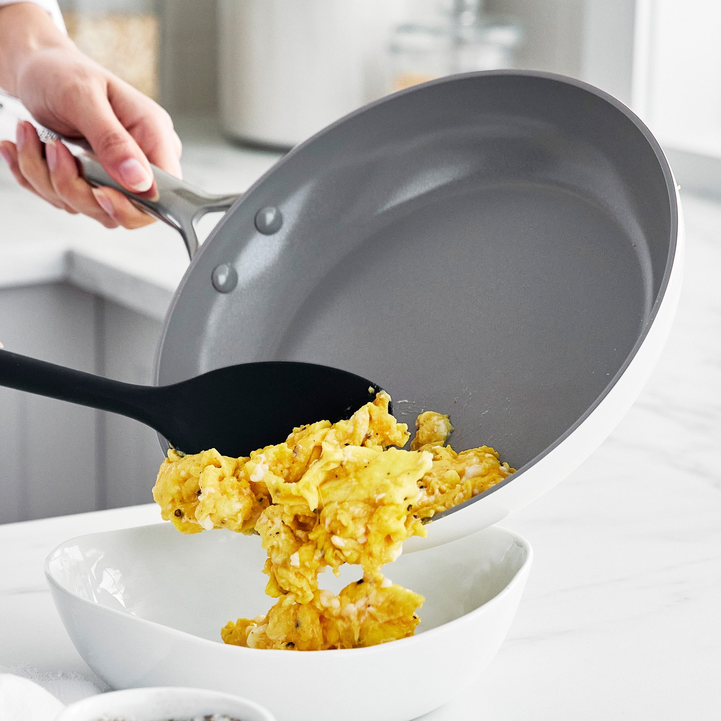 Eras Ceramic Nonstick 11-Piece Cookware Set | Cloud Cream