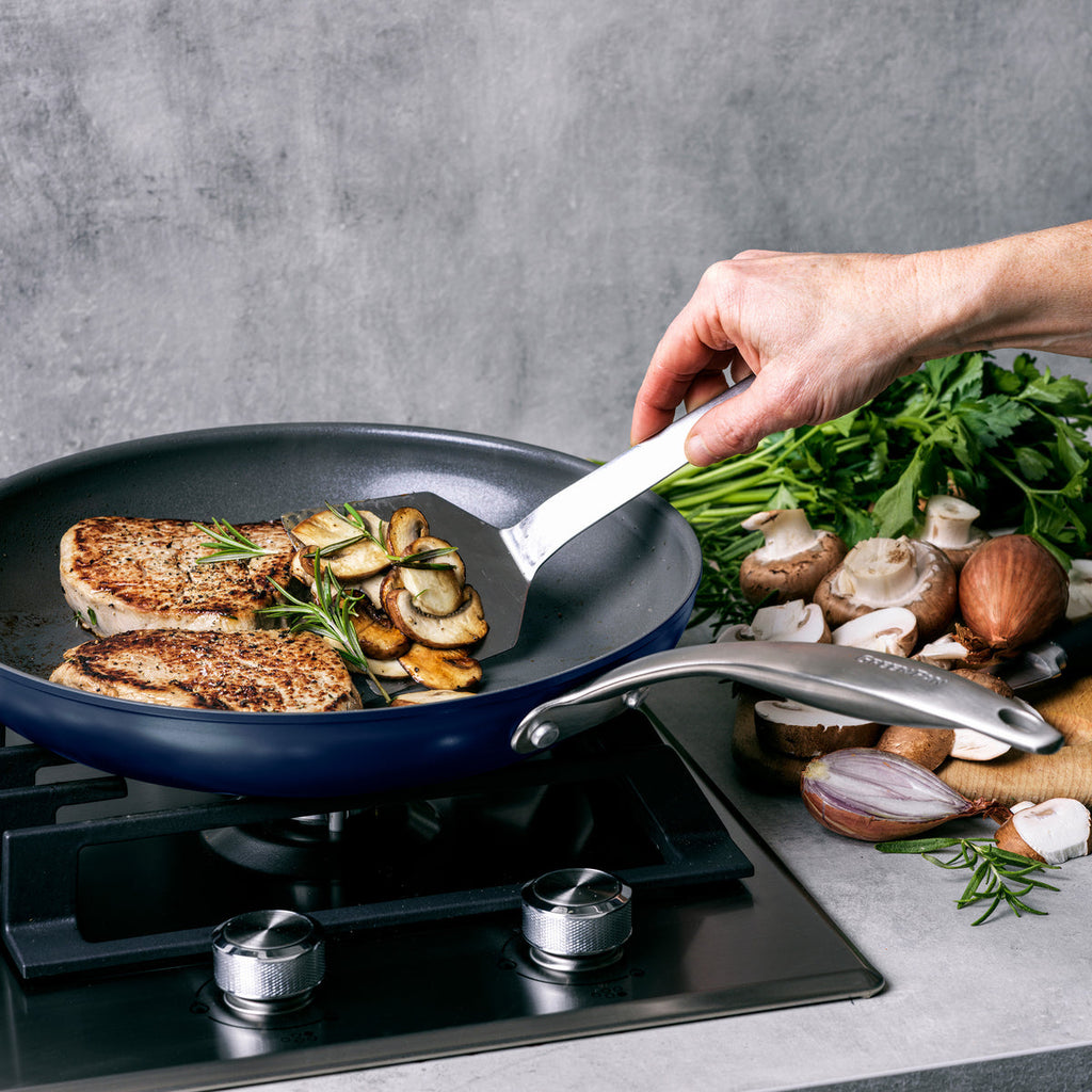 Canterbury Ceramic Nonstick 10-Piece Cookware Set | Oxford Blue