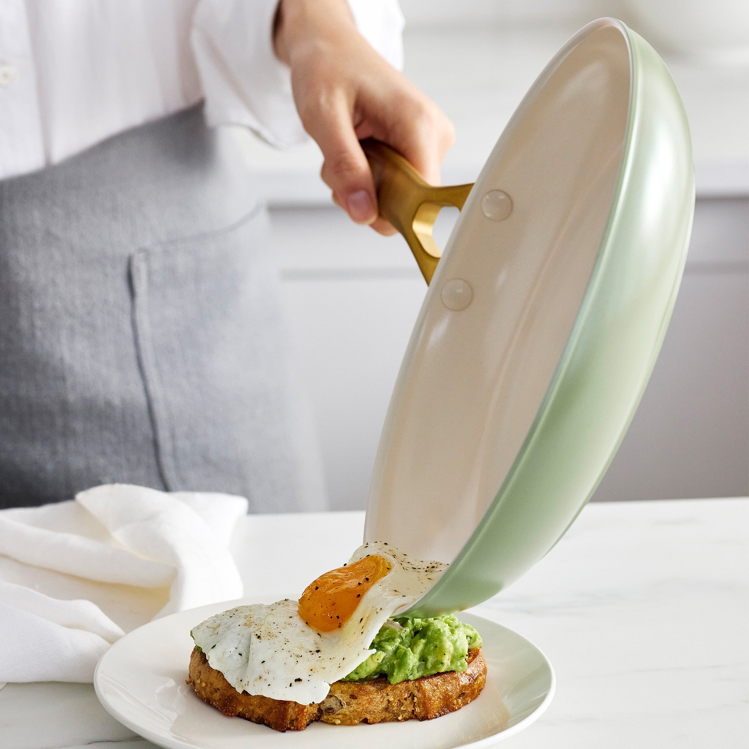 Reserve Pro Ceramic Nonstick 10-Piece Cookware Set | Sage